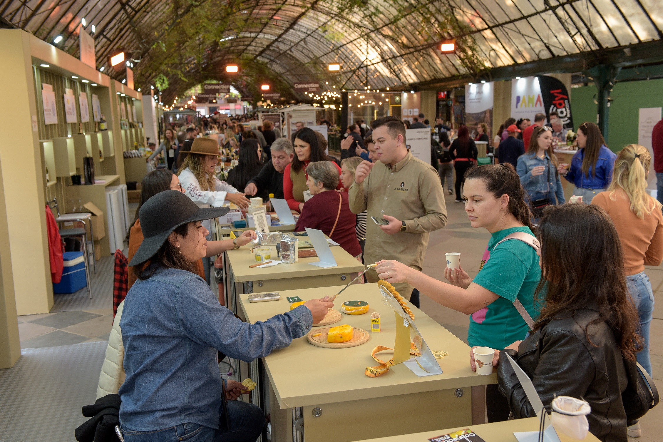 Terroirs do Brasil: Gramado recebe evento com cafés, vinhos, queijos e mais 1 Connection 24 4 1 Terroirs do Brasil: Gramado recebe evento com cafés, vinhos, queijos e mais