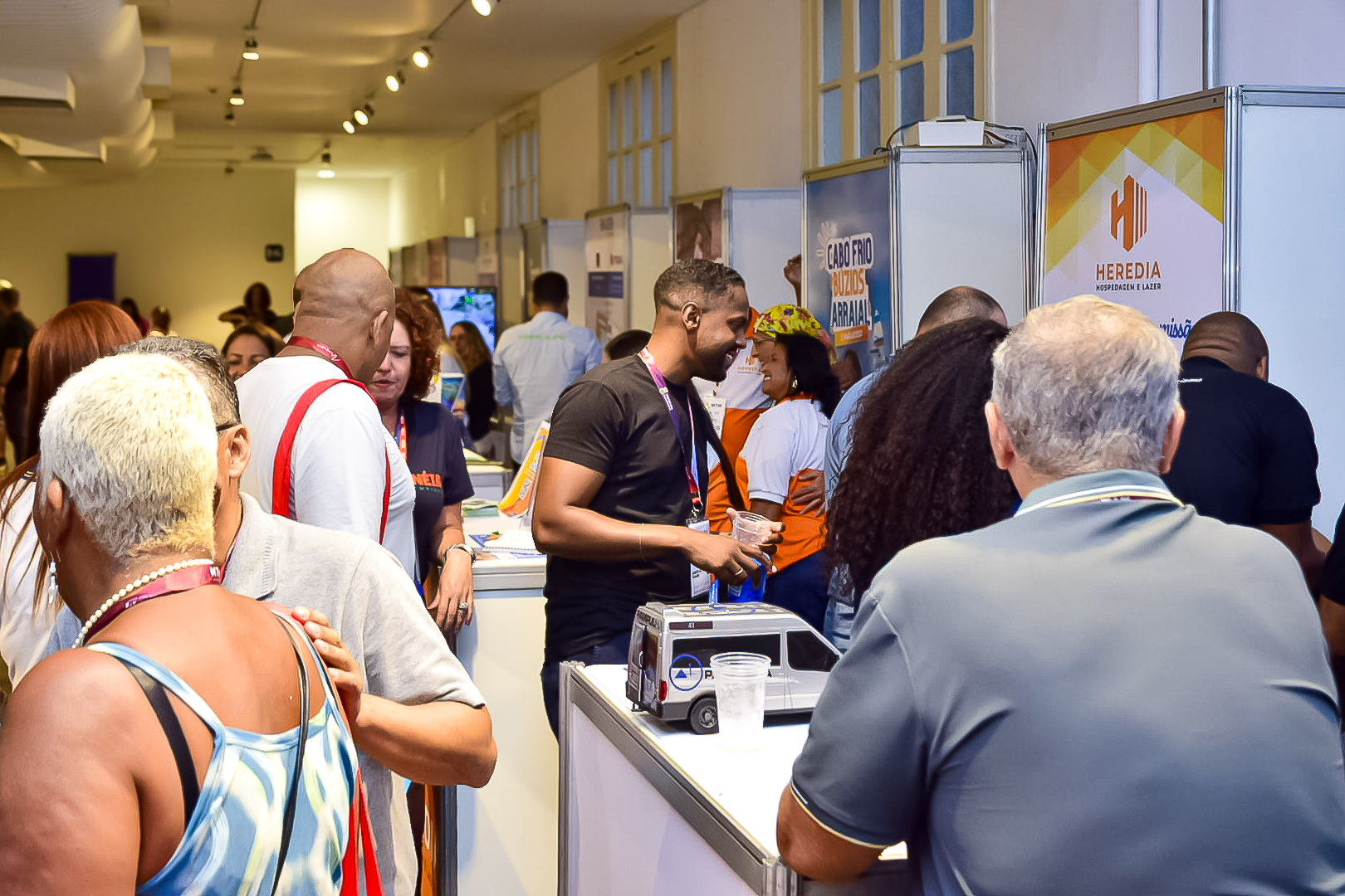 Corredores cheios da MTM no último dia do evento