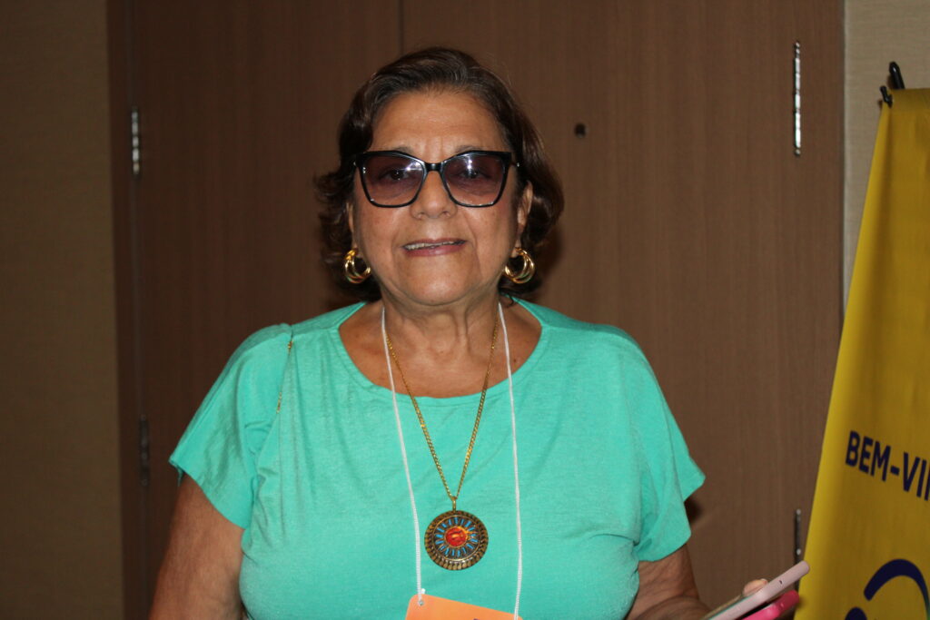 Elaine, da Turismo Arantes