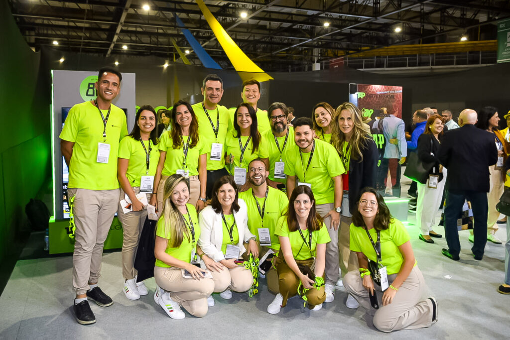 Equipe da TAP em ativação na WTM Latin America