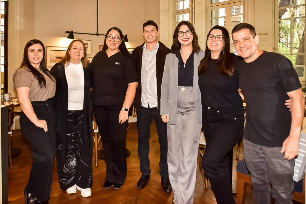 Executivos da EZLink e RIU com representantes da Voll e TravelCom Executivos da EZLink e RIU com representantes da Voll e TravelCom