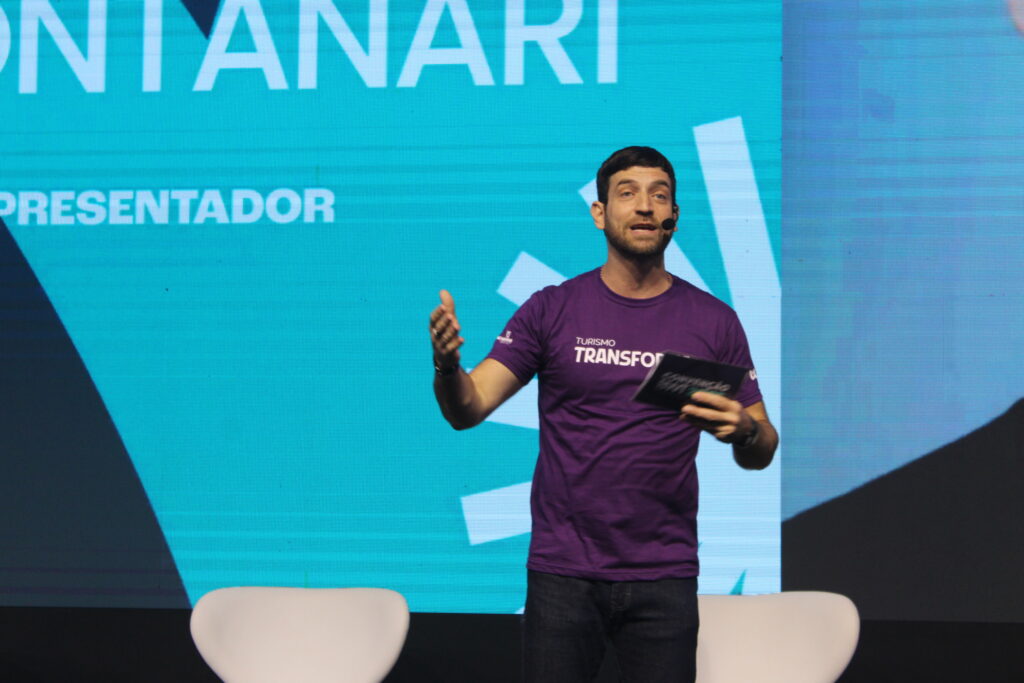 Felipe Montanari, mestre de cerimônia do evento