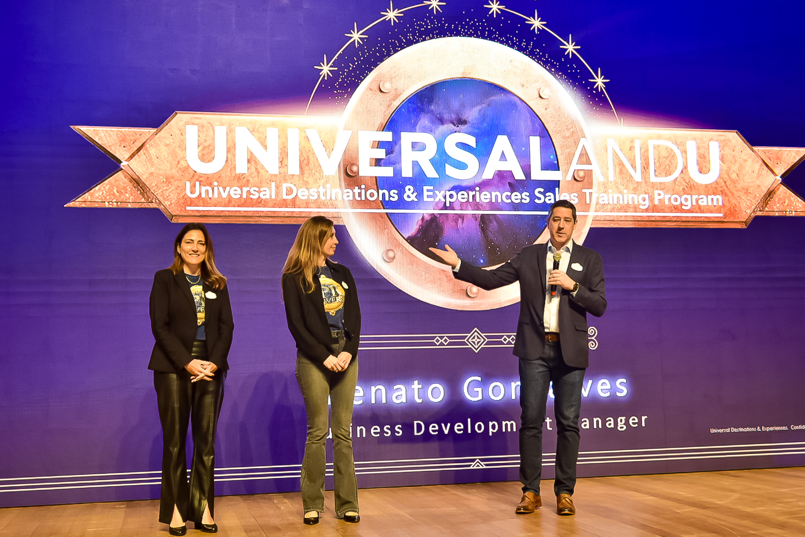 Gabriela Cavalheiro, Juliana Pisani e Marcos Barros, da Universal
