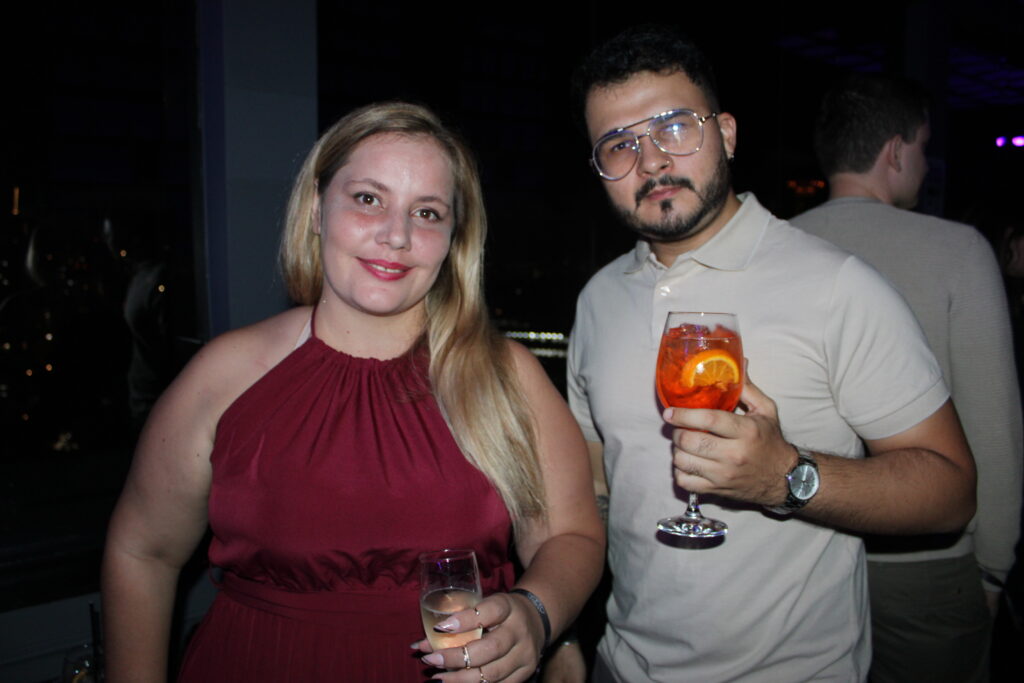 Gabriela Marine e Joel Alvarez, Santorini Beach Hotel