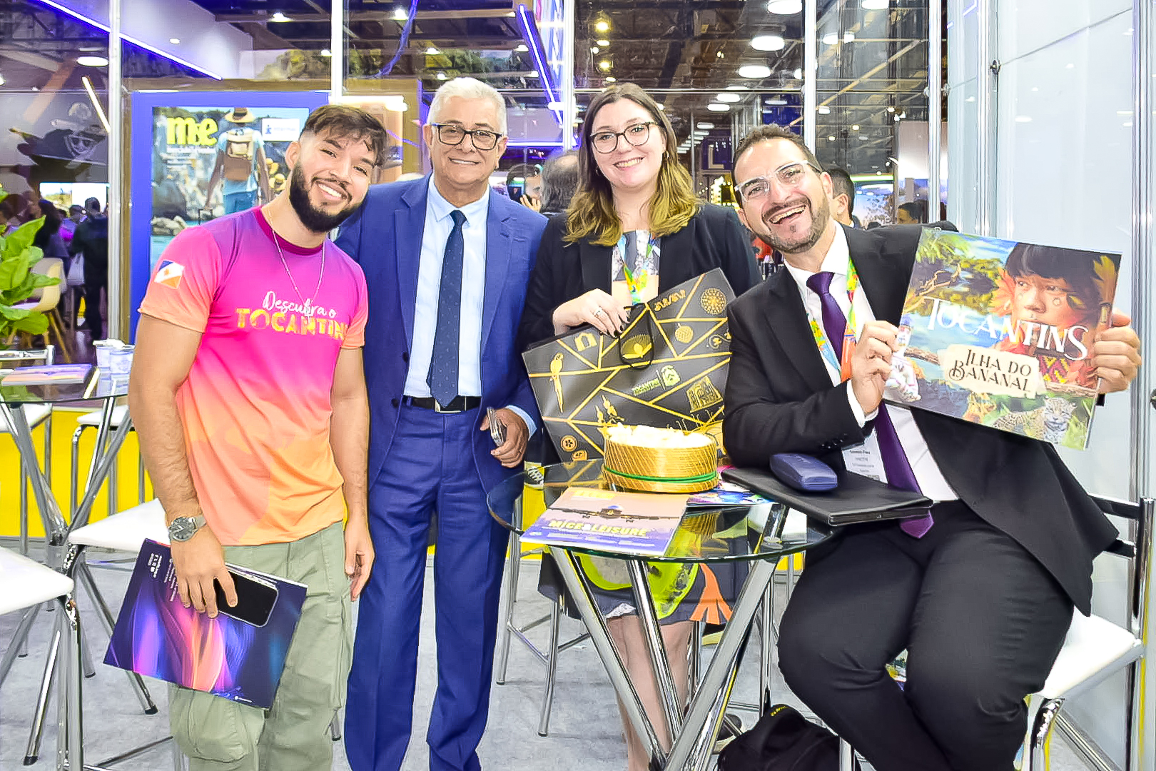 Geovane Souza e Hercy Rodrigues, do Tocantins, com Gonzalo Paes e Florência Palomeque, da FIT Geovane Souza e Hercy Rodrigues, do Tocantins, com Gonzalo Paes e Florência Palomeque, da FIT