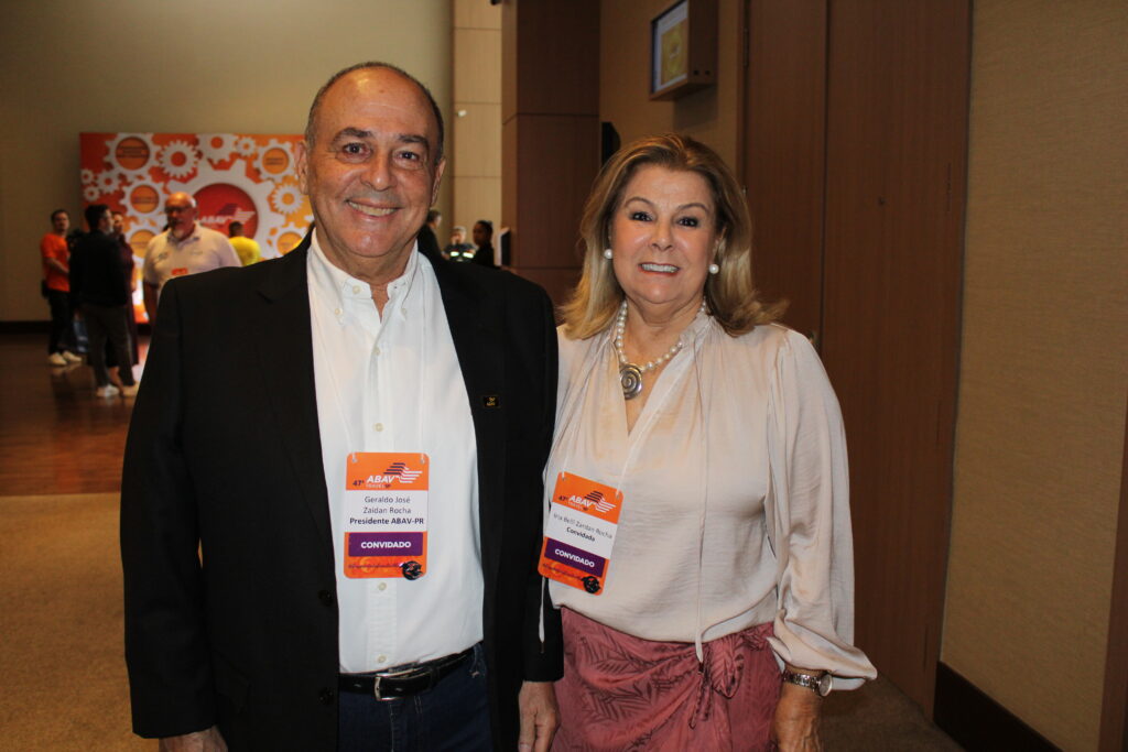 Geraldo Jose, presidente da Abav-PR, e Iria Belli