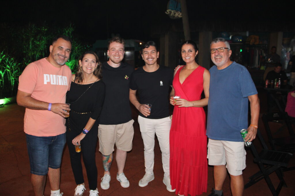 Giulliano Guaspari, da BWT; Letícia Galperim, do Cana Brava Resort; Matheus Dalsoto, da Fox Viagens; Roque Rodrigues, da Roque Viagens; Fernanda Brembatti, da RS Turismo; e José Fernando, da CVTicia