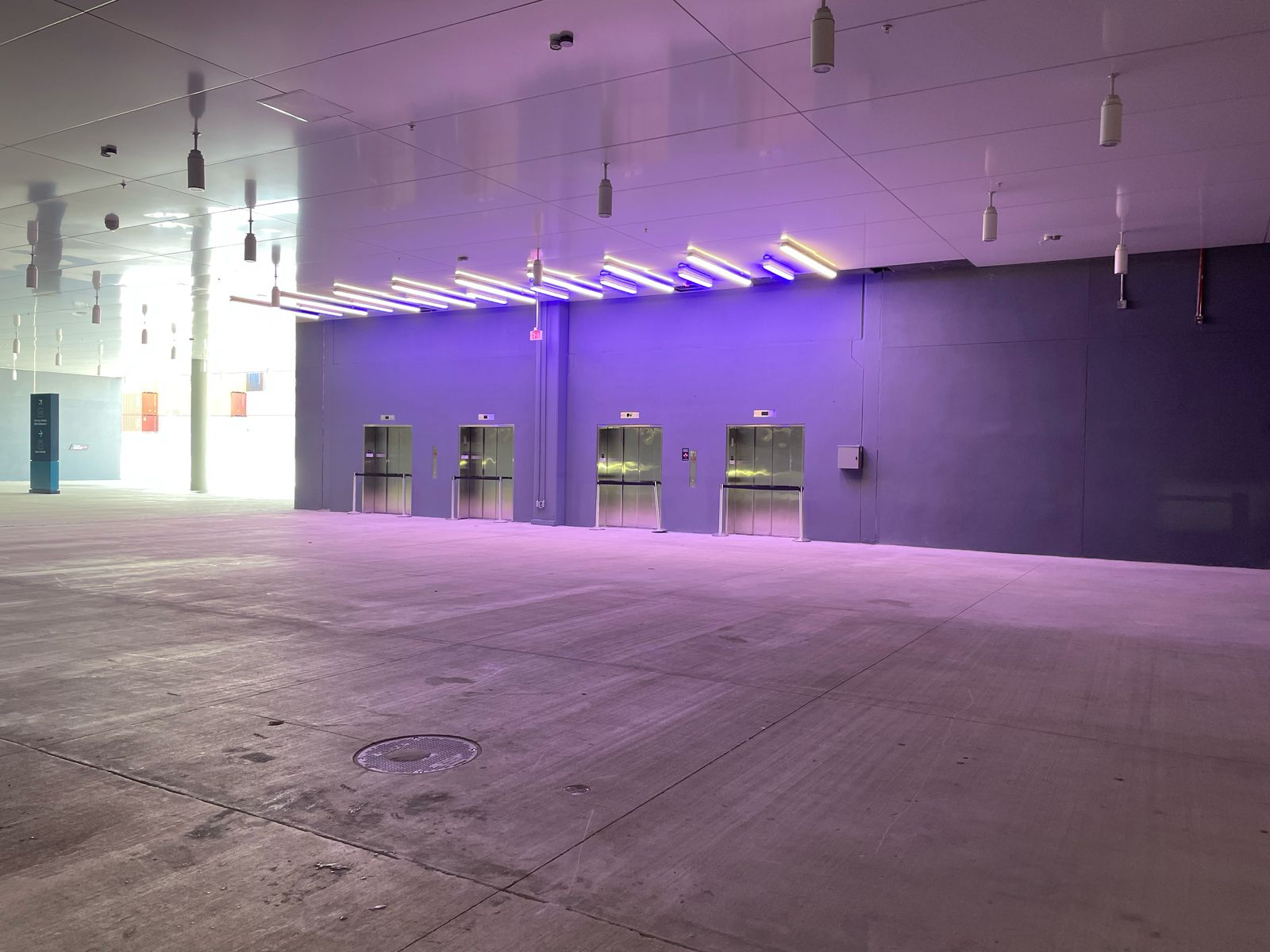 Há também elevadores pelo trajeto