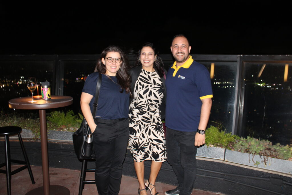 Celia Lima, da Agaxtur; Maria Santos, da Flot Viagens; e Lucas Novaes, da Cativa Operadora