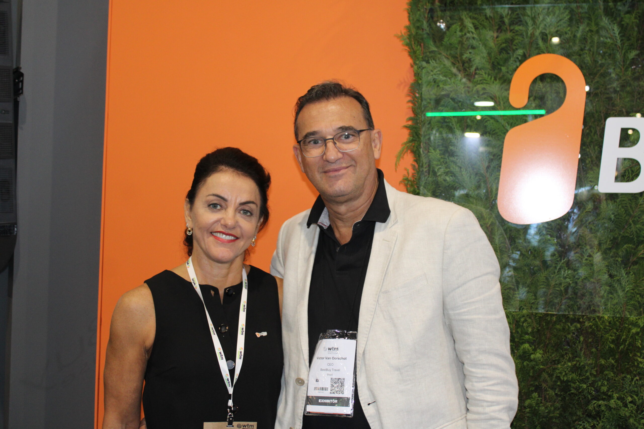 Victor e Nice Van Oorschot, da Best Buy