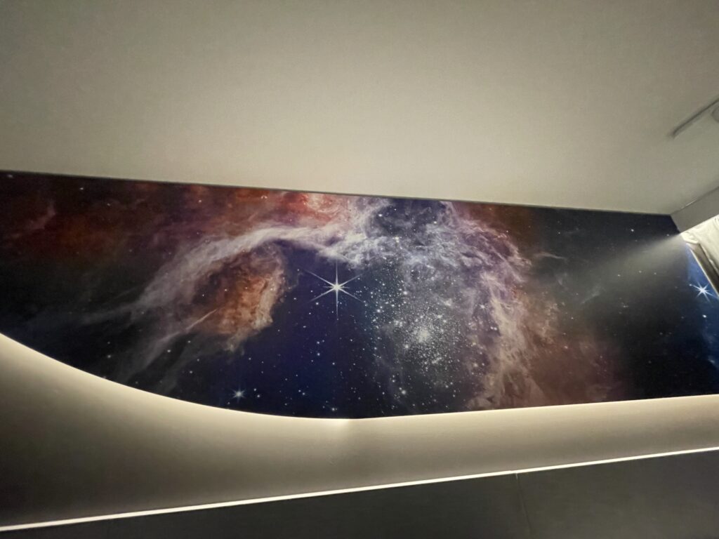 Decoração da parede acima das camas