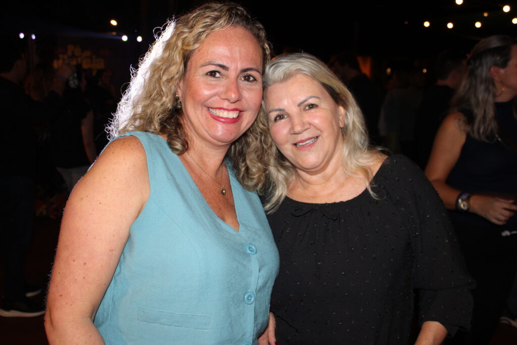 Josiane Nunes, da Conceito Viagens de Florianópolis, e Mesi Pires, da Terra Tour Travel