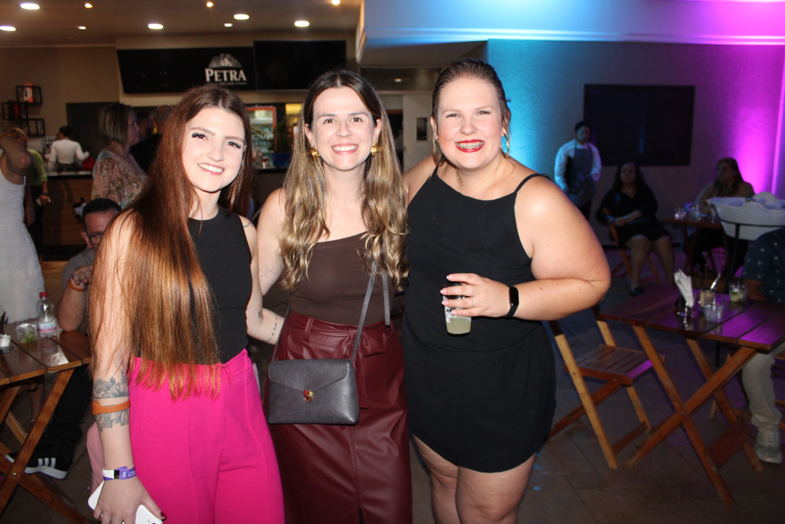 Juliana Azzolini, Lume Lugares Memoráveis; Giordana P. Giacomazzi, Escape Viagens; Gabriela Schneider da Silva, Gabi Tur Viagens Juliana Azzolini, Lume Lugares Memoráveis; Giordana P. Giacomazzi, Escape Viagens; Gabriela Schneider da Silva, Gabi Tur Viagens