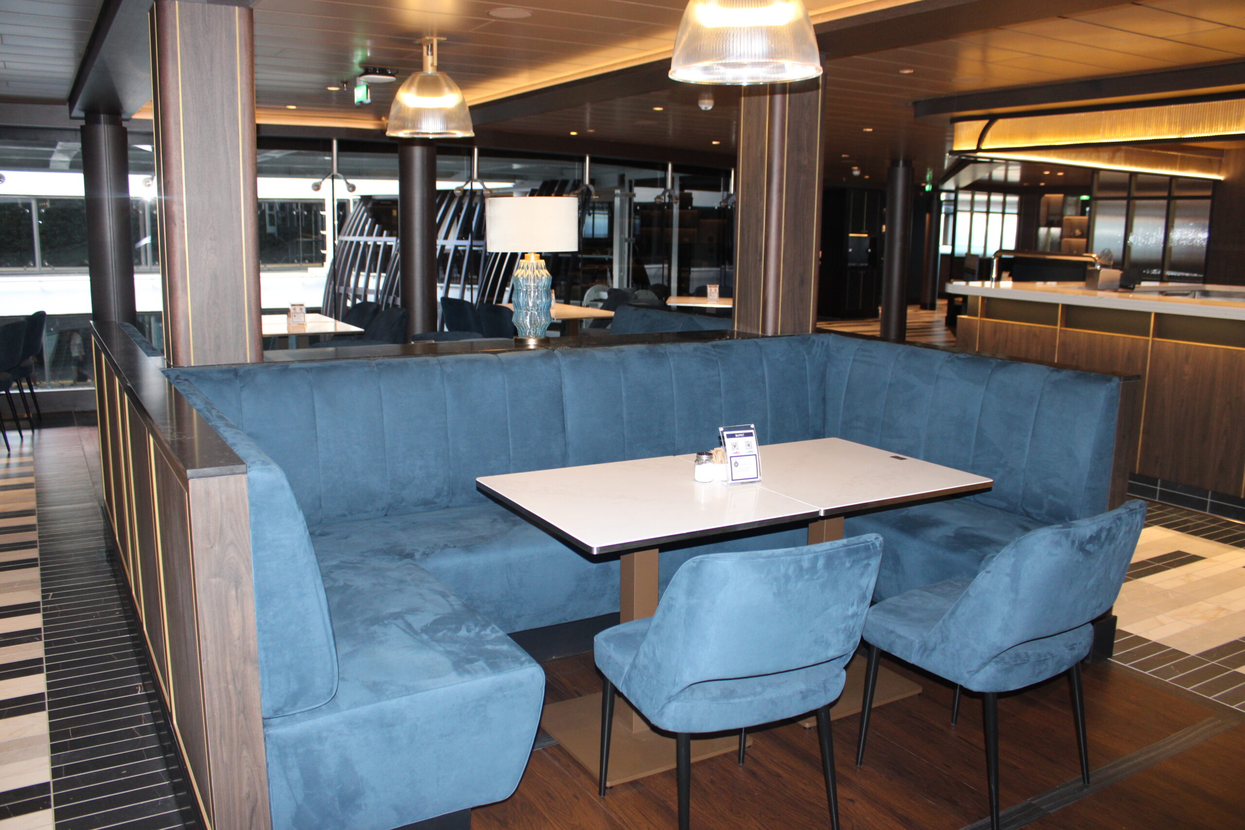 La Brasserie, um dos buffets do navio