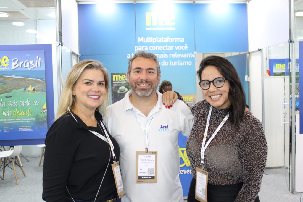 Laura Maiz, Ricardo Bezerra e Paula Lima, da Azul Viagens
