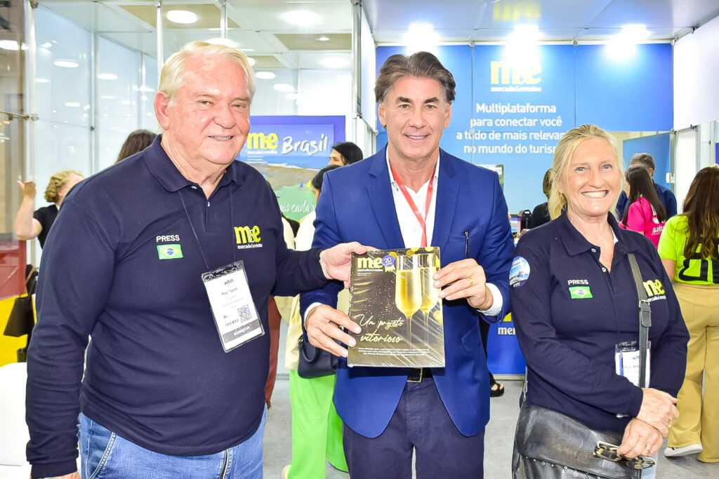Leonaldo Paranhos, secretário de Turismo do Paraná, com Roy Taylor e Rosa Masgrau