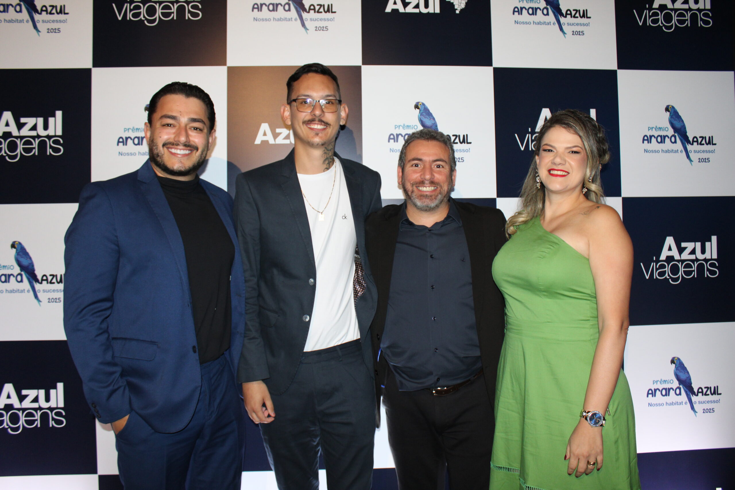 Leonardo Morais, da Home Tour, Leonan Mendes, da Delta Turismo de Caldas Novas Goiás, Ricardo Bezerra, da Azul Viagens, e Solange Carréra, da Xingu River Altamira Pará