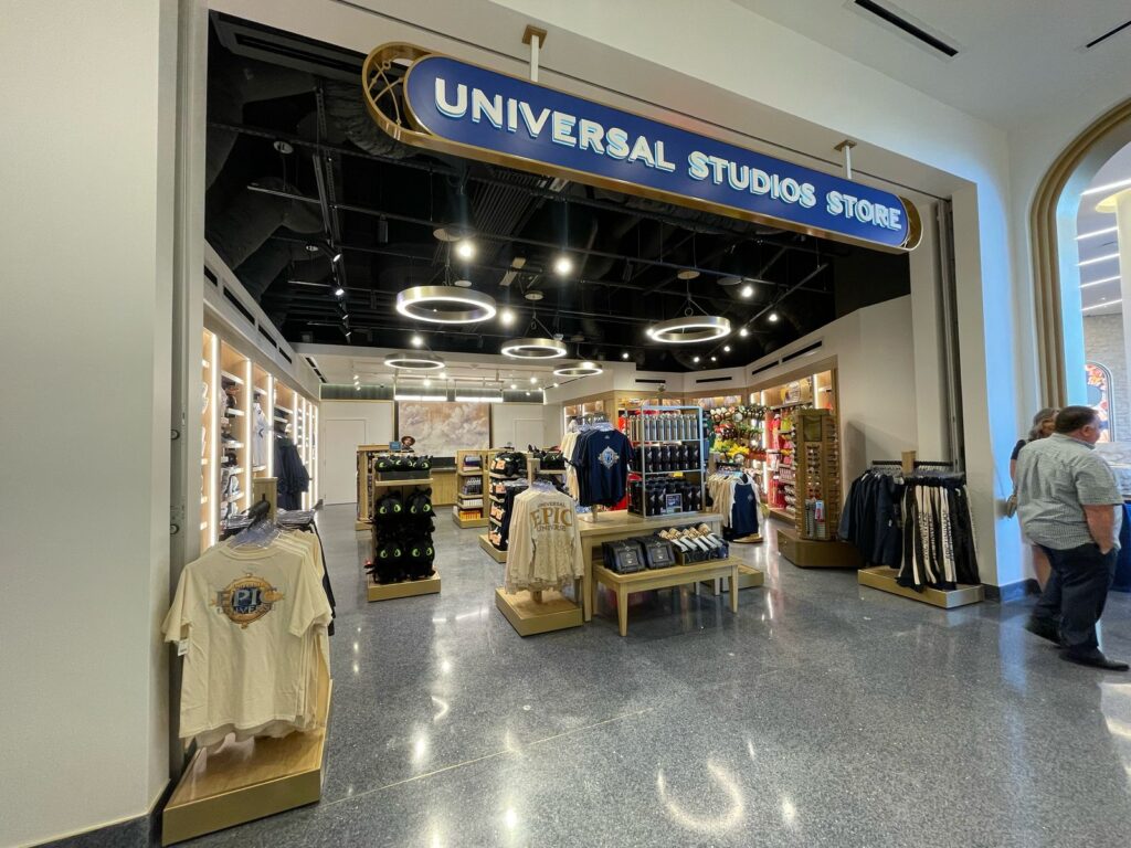 Loja da Universal no Helios