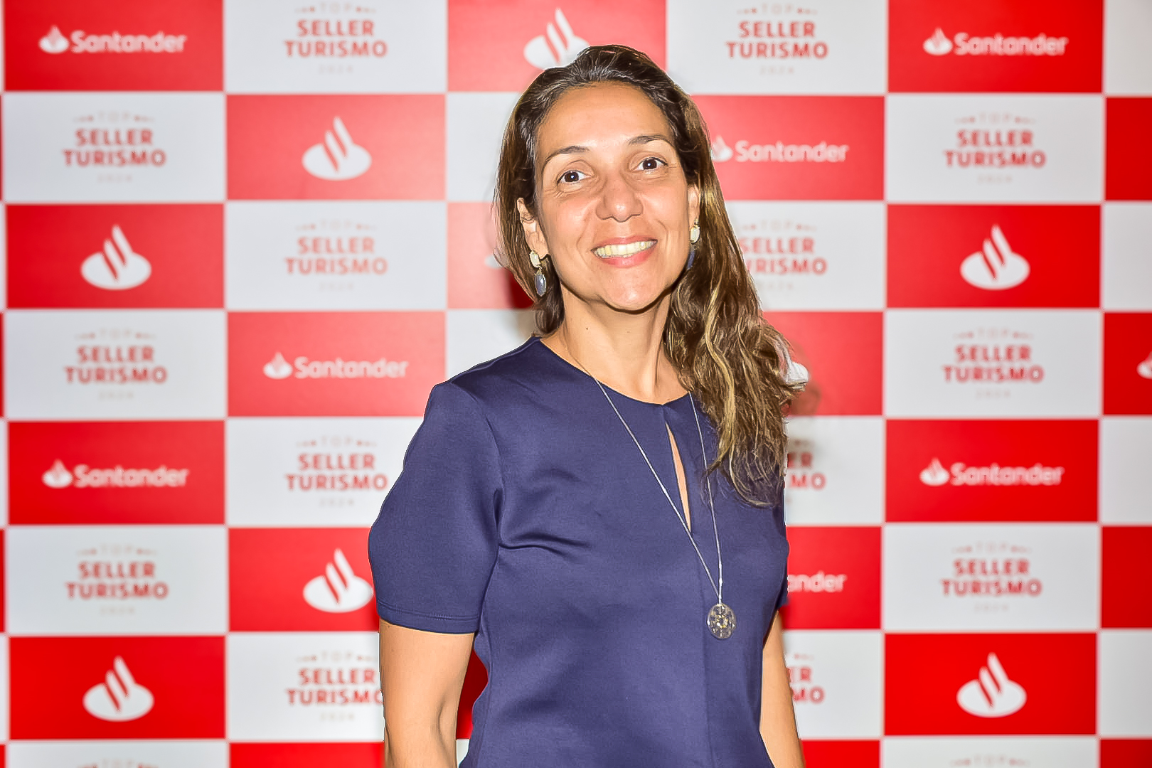 Luciana Godoy, do Santander