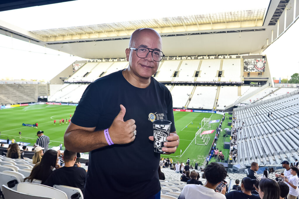 Marcio Nazareth, da agência Se tu for eu vou Marcio Nazareth, da agência Se tu for eu vou