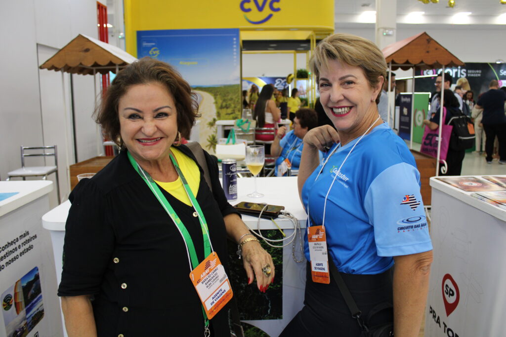 Maria do Carmo, da MCBA Turismo, e Ana Paula, da ETCO Tur Viagens