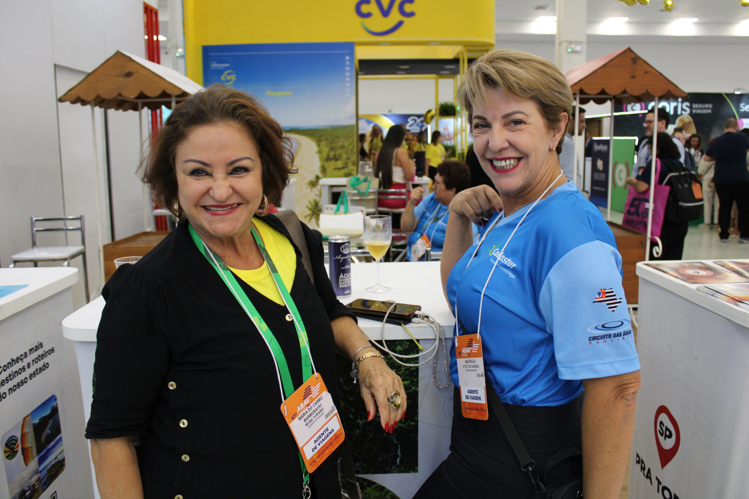 Maria do Carmo, da MCBA Turismo, e Ana Paula, da ETCO Tur Viagens