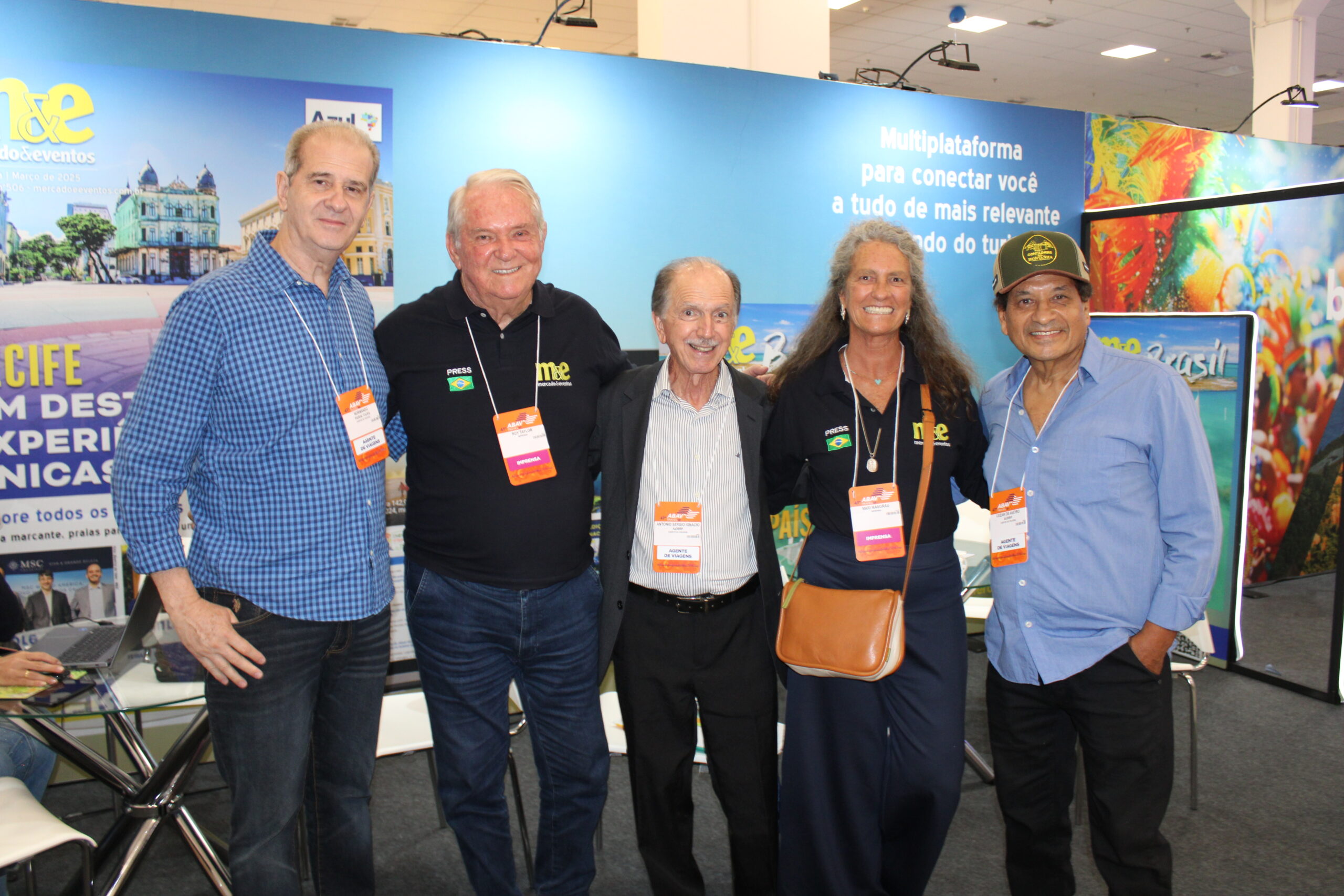 Normando Pierini, Antonio Sergio Ignacio e Cezar de Aveiro, da Avirrp, com Roy Taylor e Mari Masgrau, do Mercado e Eventos