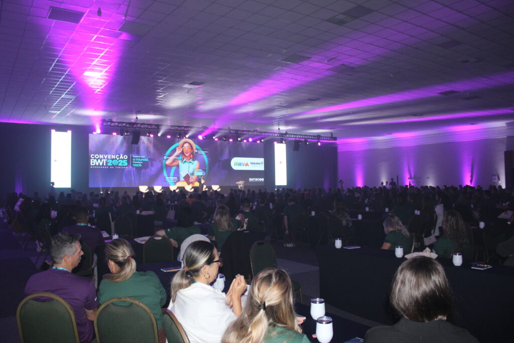O evento conta com mais de 500 pessoas