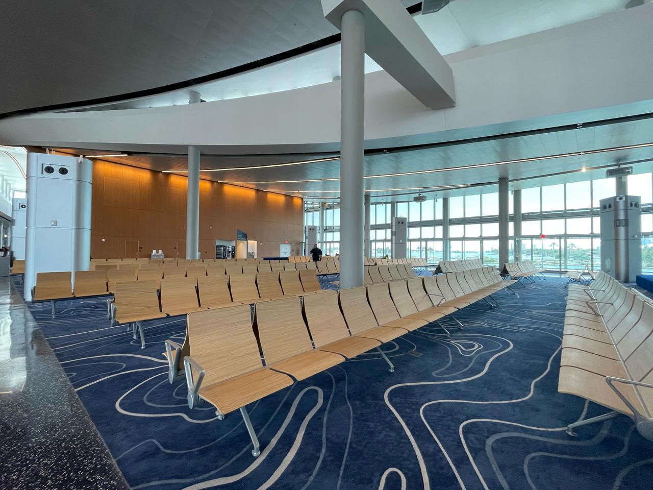 O terminal recém inaugurado tem capacidade para até 36 mil passageiros por dia