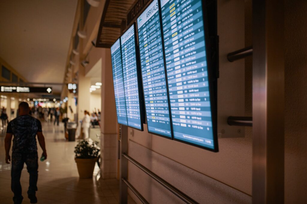Painel Aeroporto Pexels 1 Aeroporto no Peru tem voos suspensos após ameaça de bomba