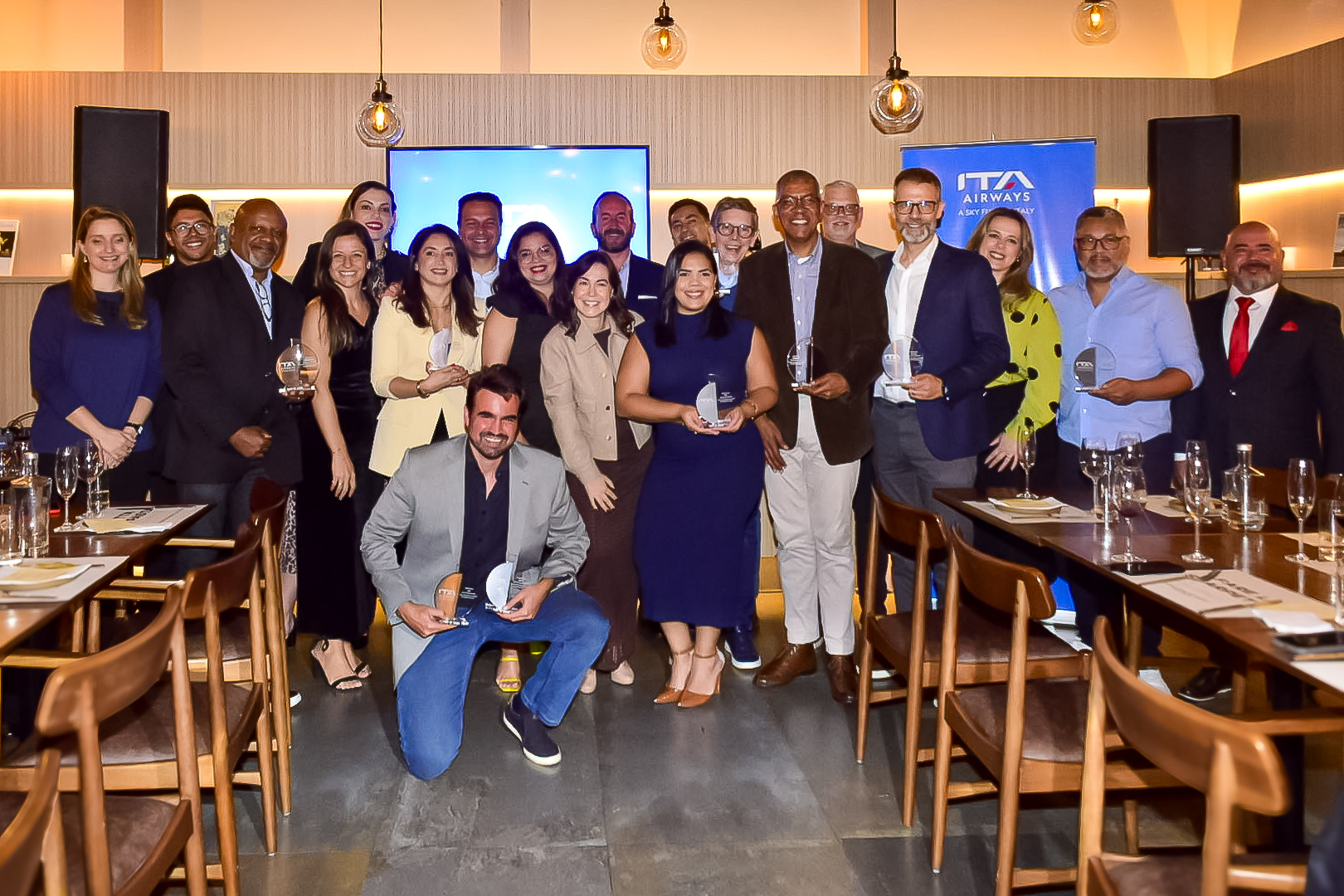 Brasil é segundo maior mercado da ITA, diz country manager durante TOP 10 em SP; veja fotos 1 Premiados TOP 10 ITA Airways Brasil é segundo maior mercado da ITA, diz country manager durante TOP 10 em SP; veja fotos