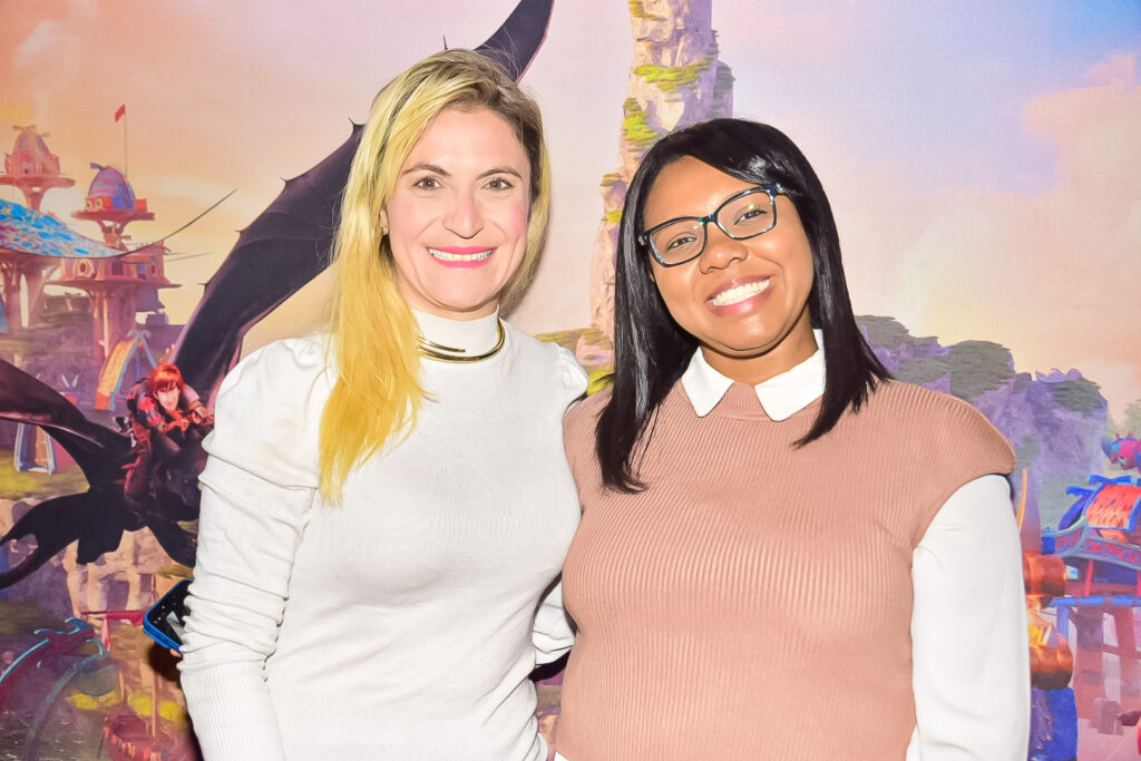 Renata Curatolo, da agência Curatolo Viagnes e Jaqueline Bornato, da Aventura Tur