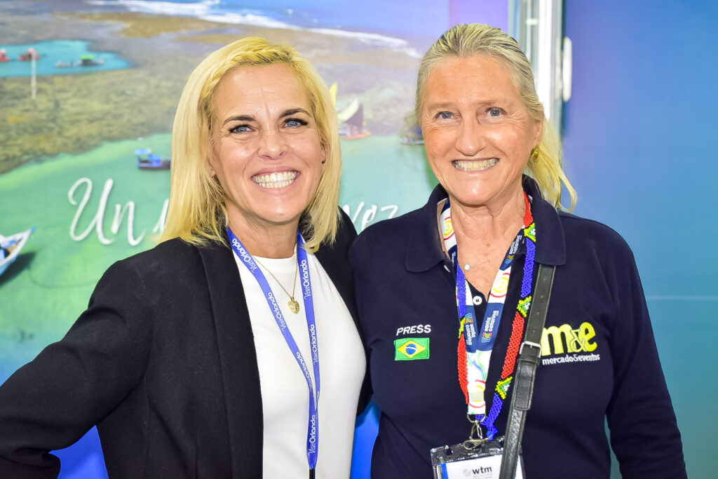 Roxanna Torrens, da Merlin Entertainment e Rosa Masgrau, do M&E