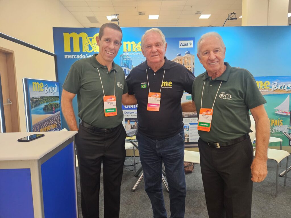 Roy Taylor, do M&E, entre Flávio Louro e Afonso Louro, da EHTL