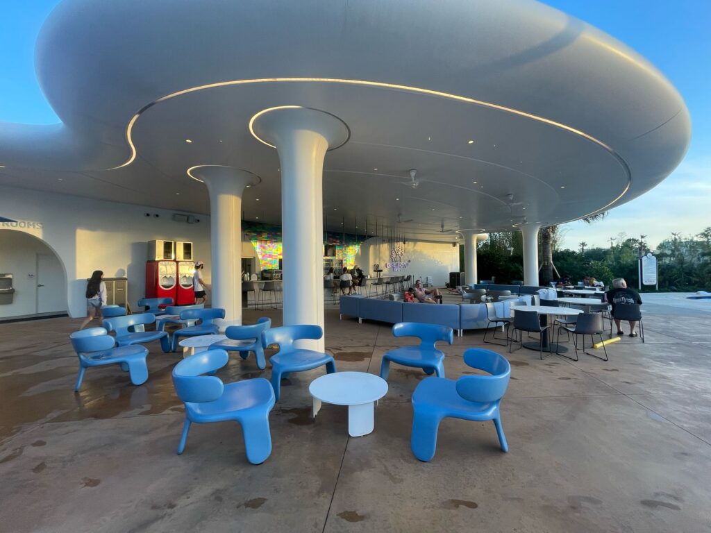 Galaxy Bar, o bar da piscina