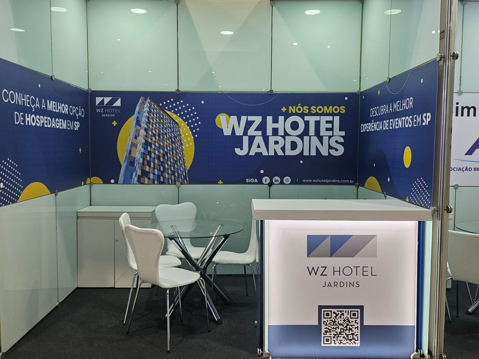 Estande do WZ Jardins