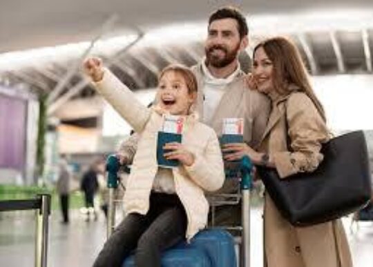 Universal Assistance e Parentallis inovam com Assistência Parental Viagem