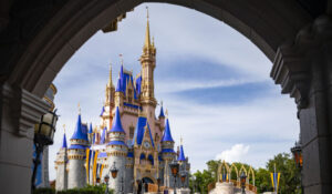 Walt Disney World anuncia planos especiais para as férias, incluindo refeições gratuitas para crianças; confira