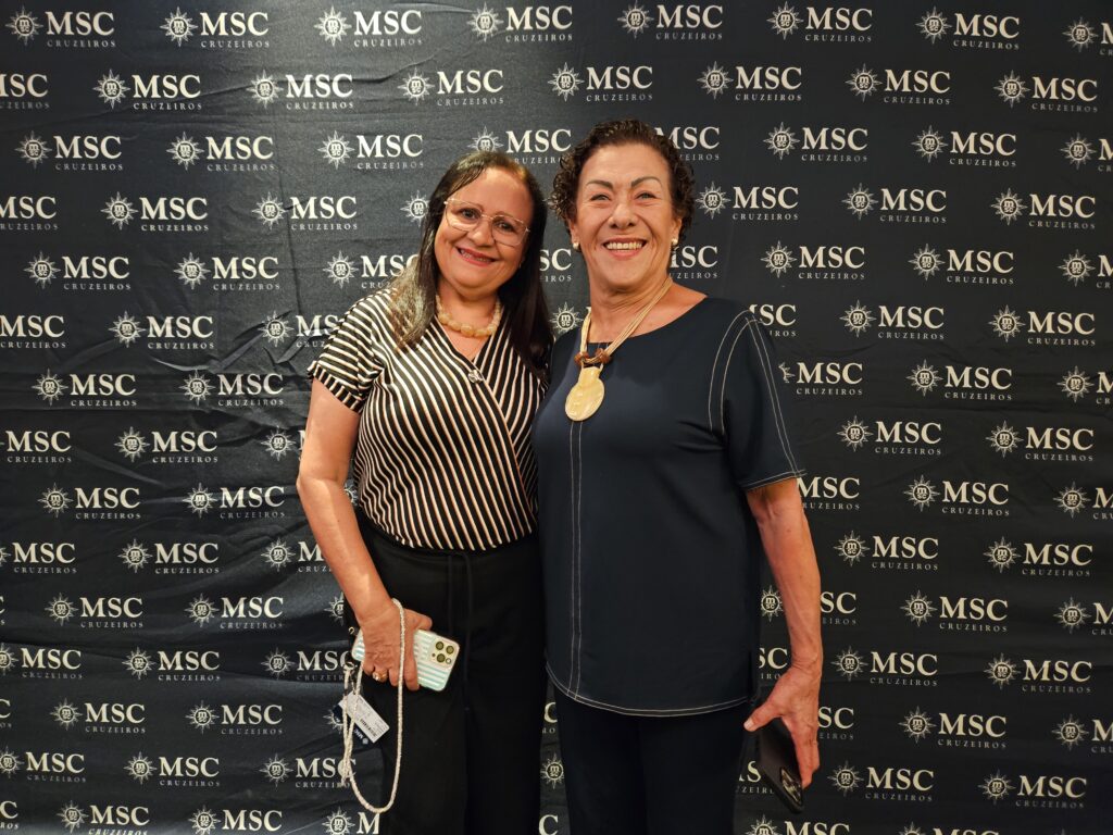 Wolia Arapiraca e Maria Lúcia Ruiz, da Replay Turismo