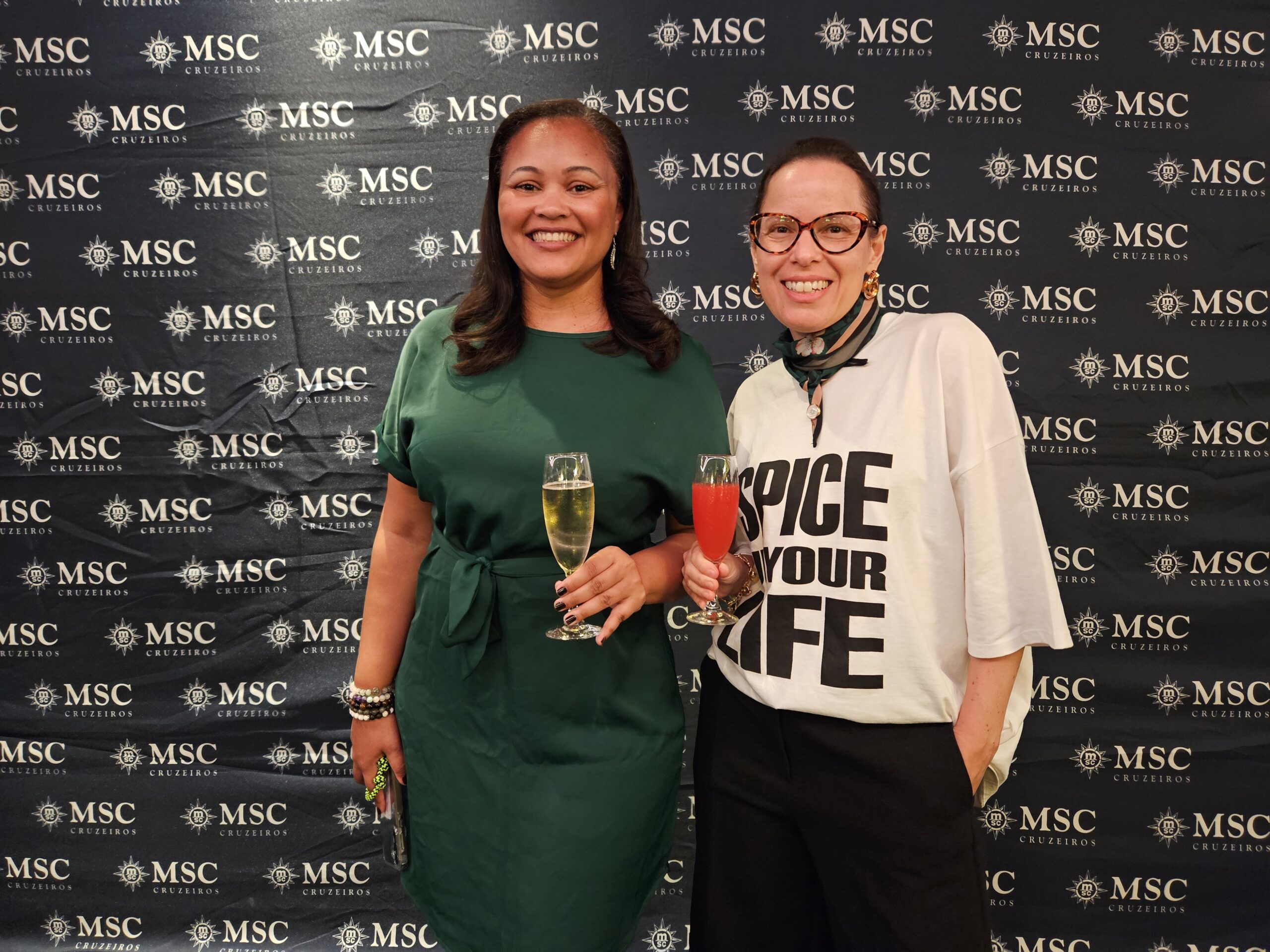 Ana Paula Oliveira e Priscila Parreira, da Dreamin' Hollydays Brasil