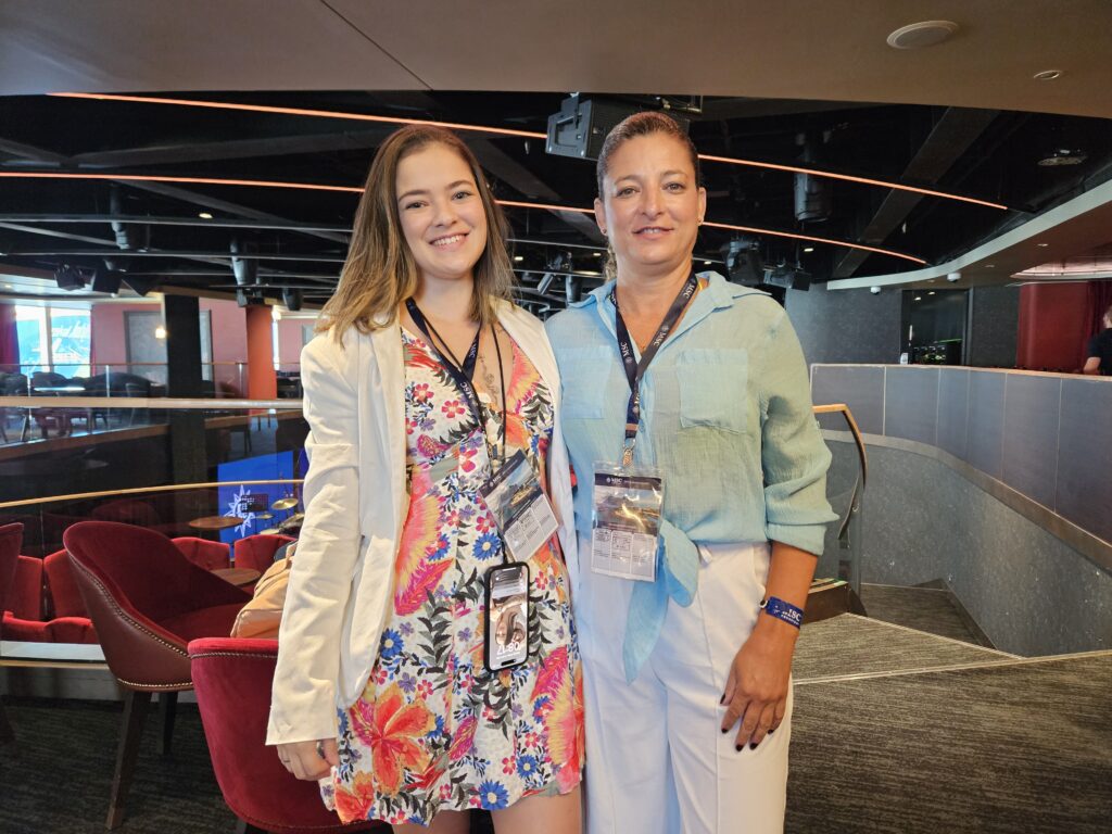 Emily Zaratini e Milene Mendes, da WLM Viagens