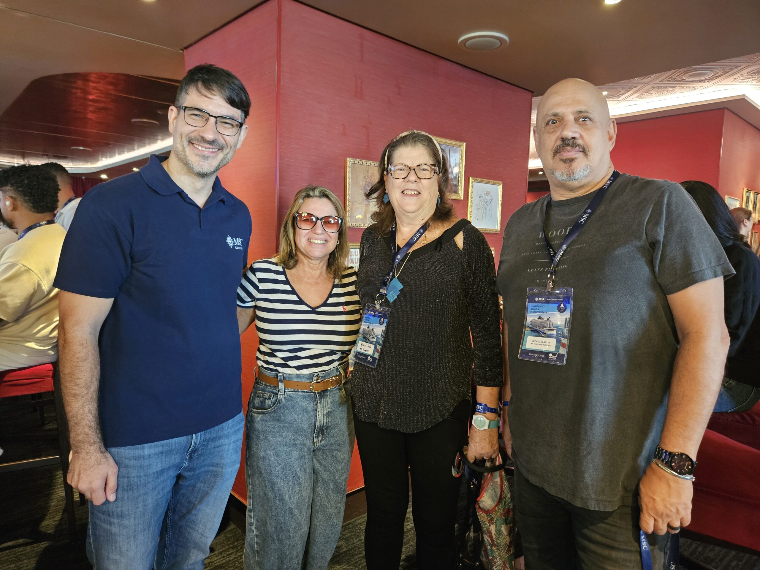 Ignacio Palacios, da MSC, Lucia Helena, da Lual Turismo, e Gerusa Leão e Michel Saad Jr., da MS Viagens e Turismo