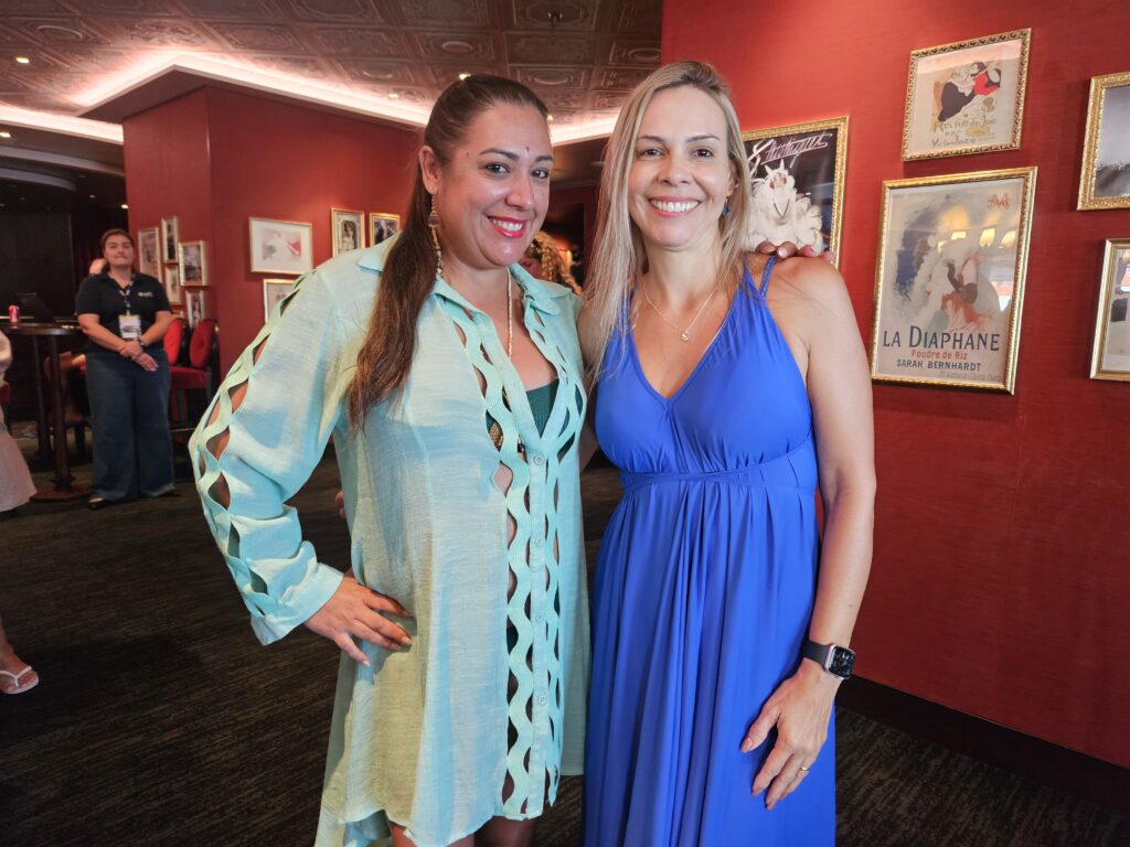 Priscila Brum, da Doce Orlando, e Gaysla Leite, da G&S Travel