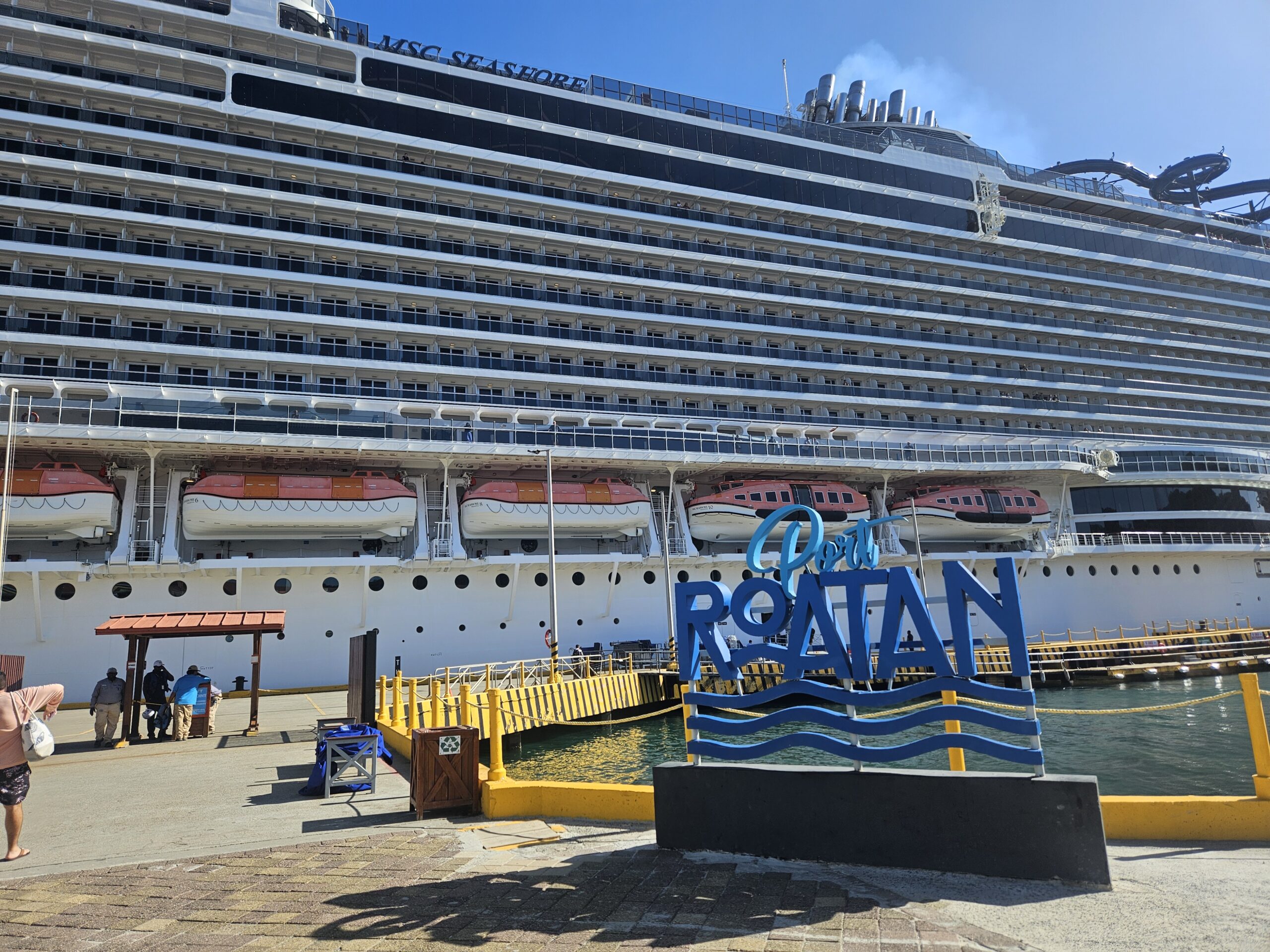 Porto de Roatan Island, nas Honduras Porto de Roatan Island, nas Honduras