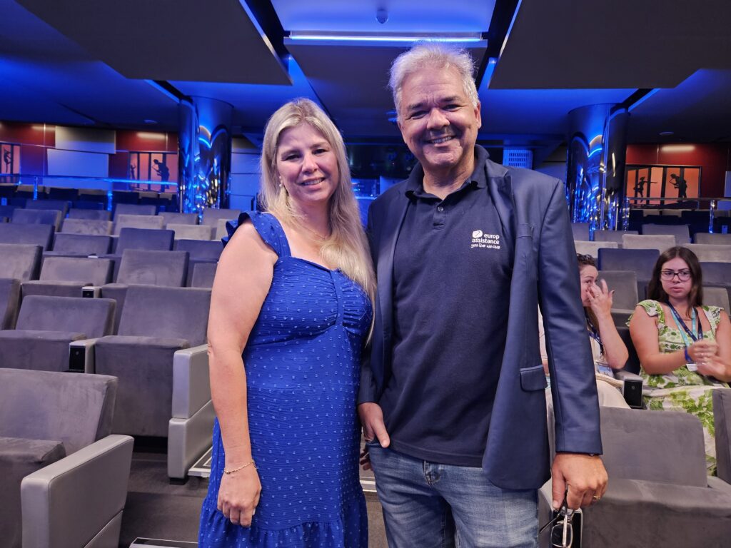 Juliana Sambugaro e Gabriel Rego, da Europ Assistance