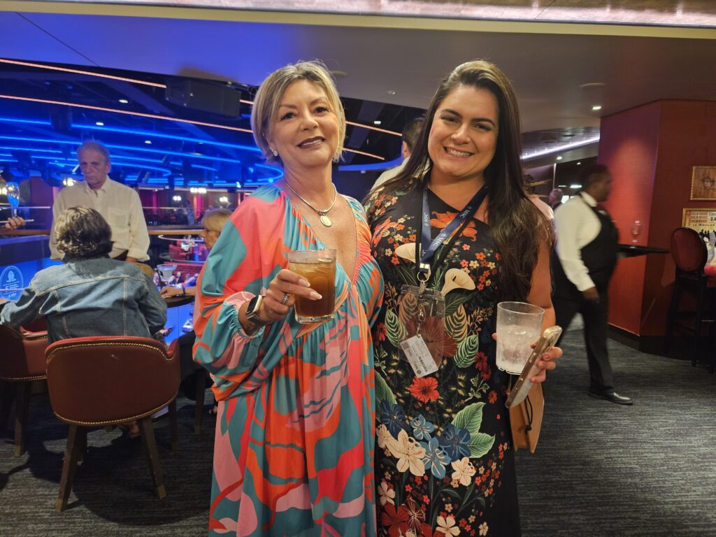 Claudia Capecce, da Capecce Viagens, e Letícia Moares, da Le Viagens