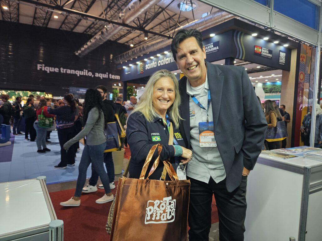 Rosa Masgrau, do M&E, e Mano Neves, do Barco Pirata