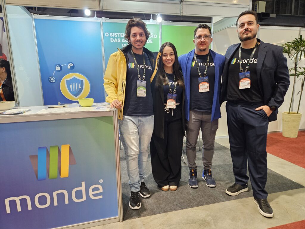 Rodolfo, Diseró, Carla Santos, Werike Santos e Erico Campos, da Monde