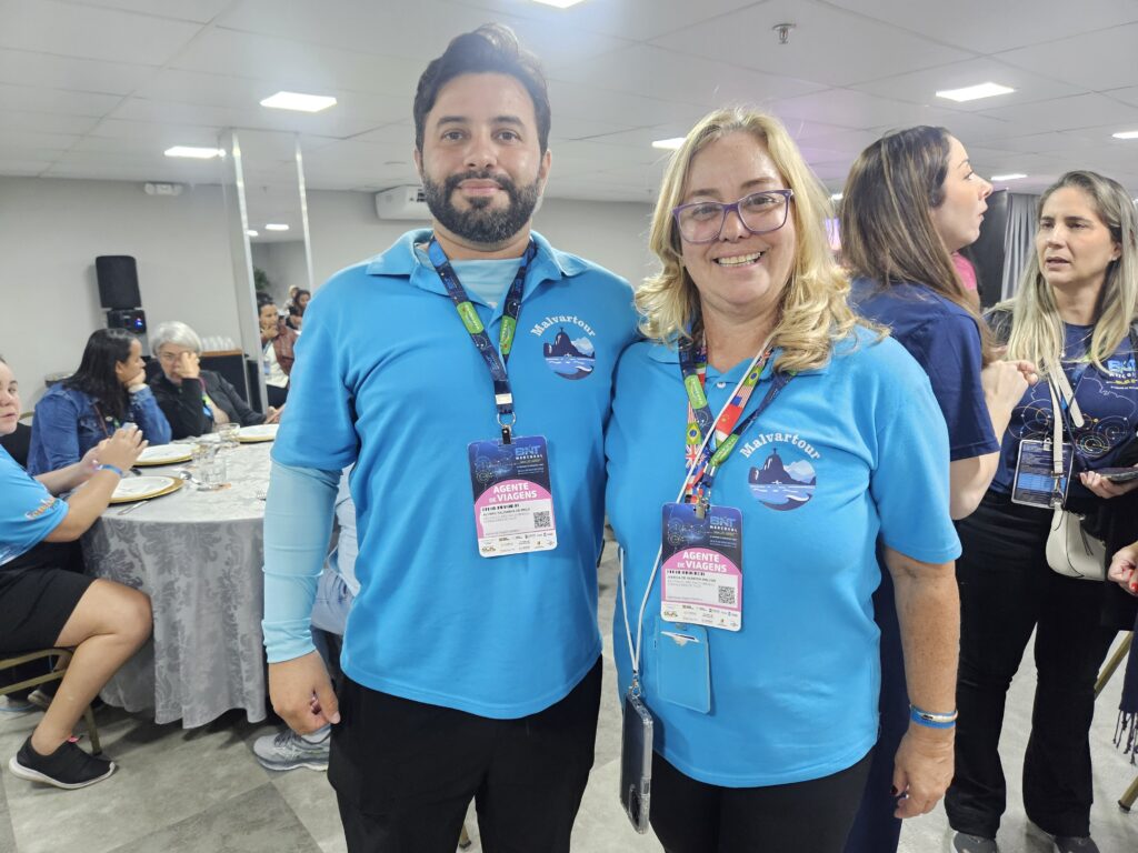 Alvaro Saldanha e Jéssica de Almeida, da Operadores de Tour