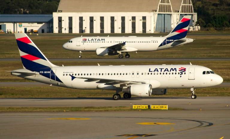 Demanda da Latam no Brasil cresce 17,5% em maio e impulsiona resultado do Grupo 1 A320LATAM logo 2 1 1 Demanda da Latam no Brasil cresce 17,5% em maio e impulsiona resultado do Grupo